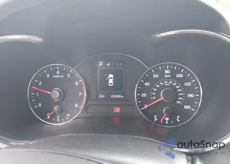 2018 Kia Forte Lx z USA, uszkodzony, nr VIN 3KPFL4A72JE198898